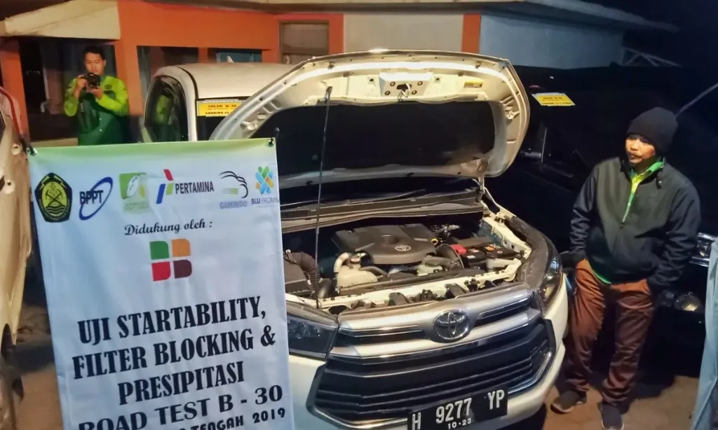 <p>Airlangga: Pemerintah Sedang Uji Jalan B50 di Kereta-Kapal 6 Bulan</p>