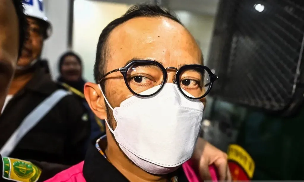 <p>Eks Dirut Pertamina Patra Niaga Didakwa Perkaya 2 Perusahaan Singapura Secara Ilegal</p>