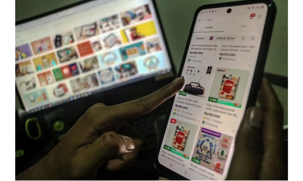 <p id="isPasted">Tips Belanja Untung di Tanggal Kembar</p>