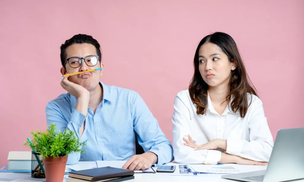 <p><em>Situationship</em>: Cinta Tanpa Komitmen Yang Bikin Mental Lelah</p>