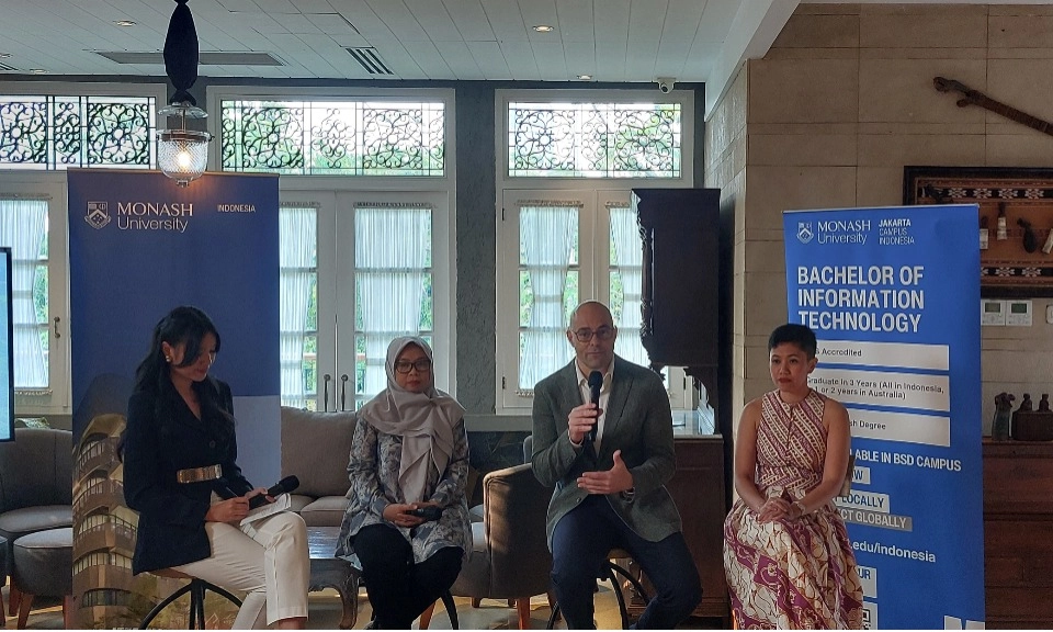 <p>Penuhi Kebutuhan Talenta Digital, Monash University Luncurkan Program Sarjana</p>