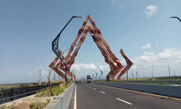 <p><em>Ngadep Kidul,</em> Yogyakarta Garap Potensi Pariwisata Pantai Selatan</p>