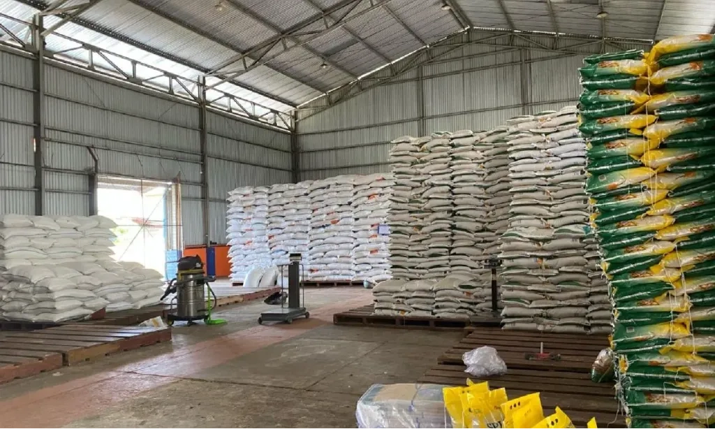 <p>Bulog Dapat Rp5 T Bangun 100 Gudang Baru Sebelum Panen Raya 2026</p>