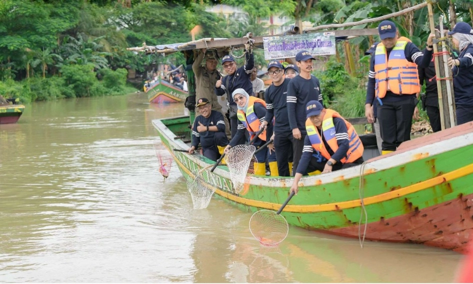 <p>Tumpang Tindih DAS Cidanau Merugikan Pemprov Banten</p>