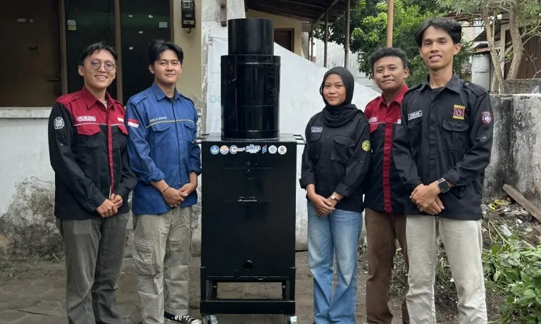 <p>Gelora, Alat Pembakar Sampah Ramah Lingkungan Buatan Mahasiswa UGM </p>