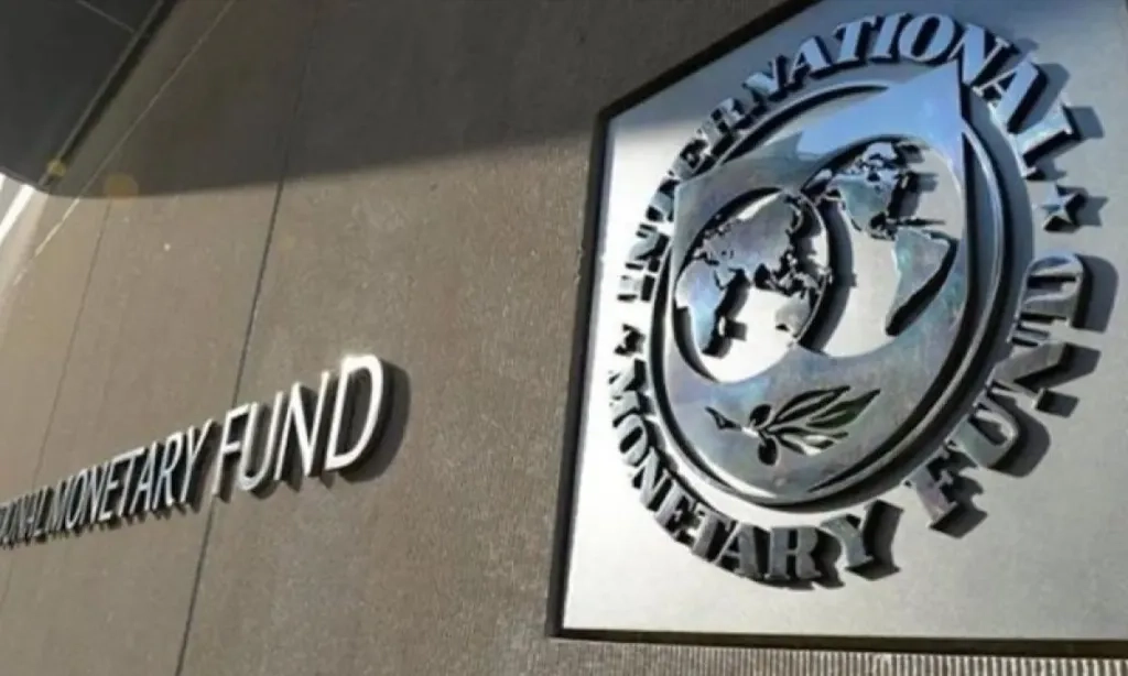 <p><em>Bright Spot</em>! IMF Revisi Naik Proyeksi Indonesia 2025-2026 Tumbuh 4,9% &nbsp; &nbsp;</p>