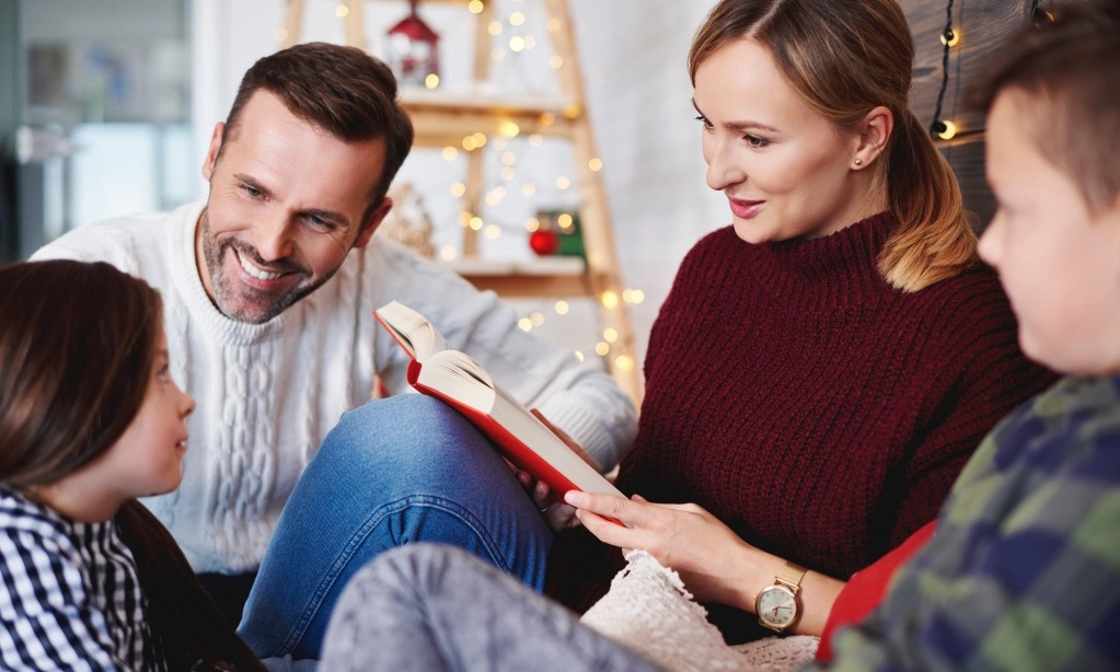 <p>Manfaat Membaca Bersama Bagi Orang Tua Dan Anak</p>