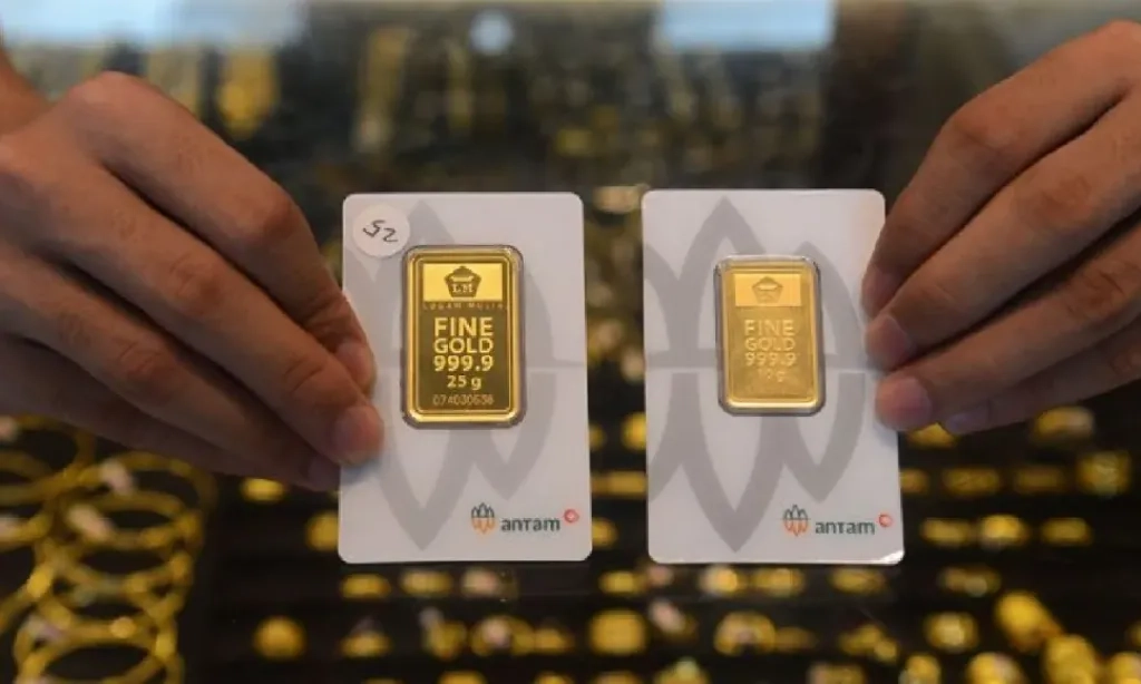 <p>Kalap! Emas ATH Lagi Hari Ini, Sekeping Antam Rp2,4 Juta/Gram</p>