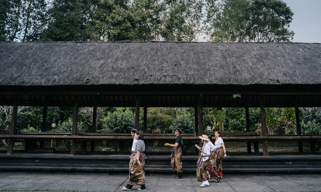 <p id="isPasted">Agar <em>Traveling</em> Menjadi Lebih Bermakna dan Bertanggung Jawab</p>