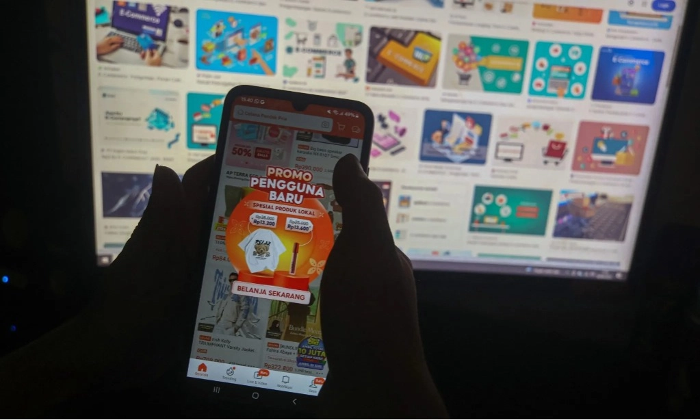 <p id="isPasted">Pajak <em>E-Commerce</em> Diterapkan Jika Ekonomi RI Sudah Tumbuh 6%</p>