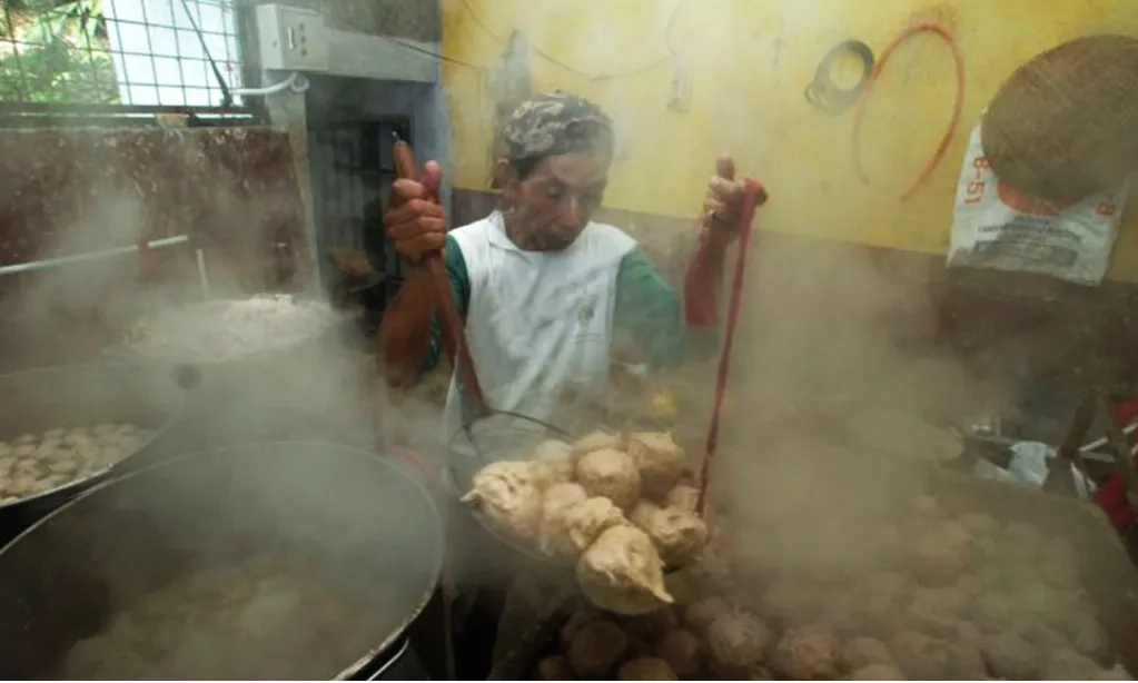 <p id="isPasted">Menperin: Industri Sektor IKM Pangan Berkontribusi Besar Untuk Perekonomian Nasional</p>