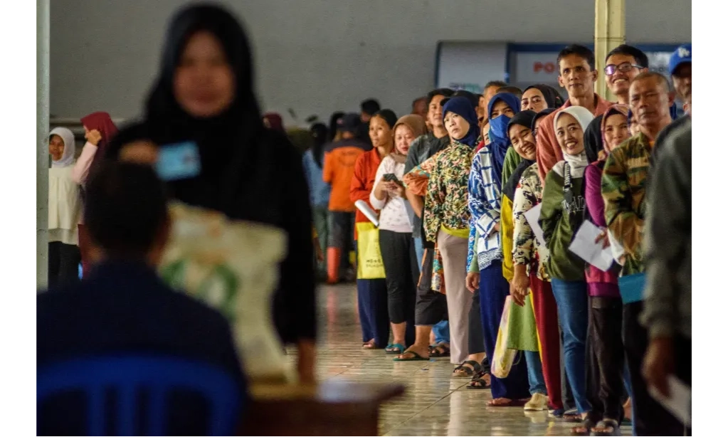 <p>Mensos: Bansos Belum Sepenuhnya Tepat Sasaran</p>