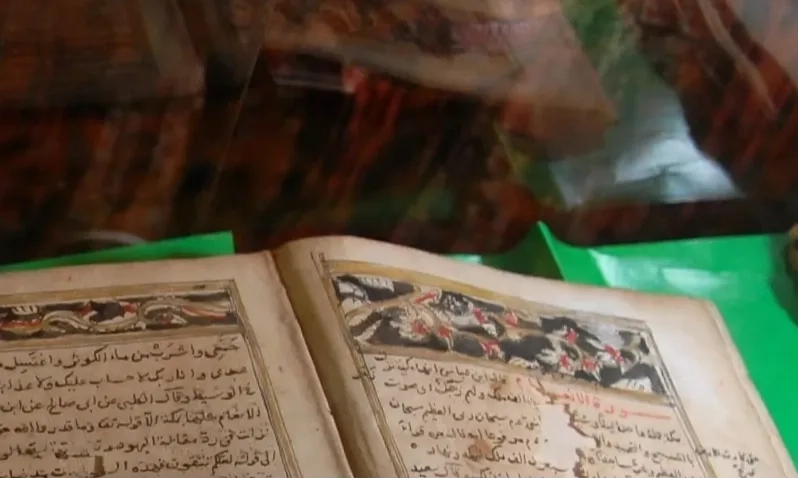 <p>Melacak Jejak &#39;Harta Karun&#39; Perpustakaan Kasultanan Palembang</p>