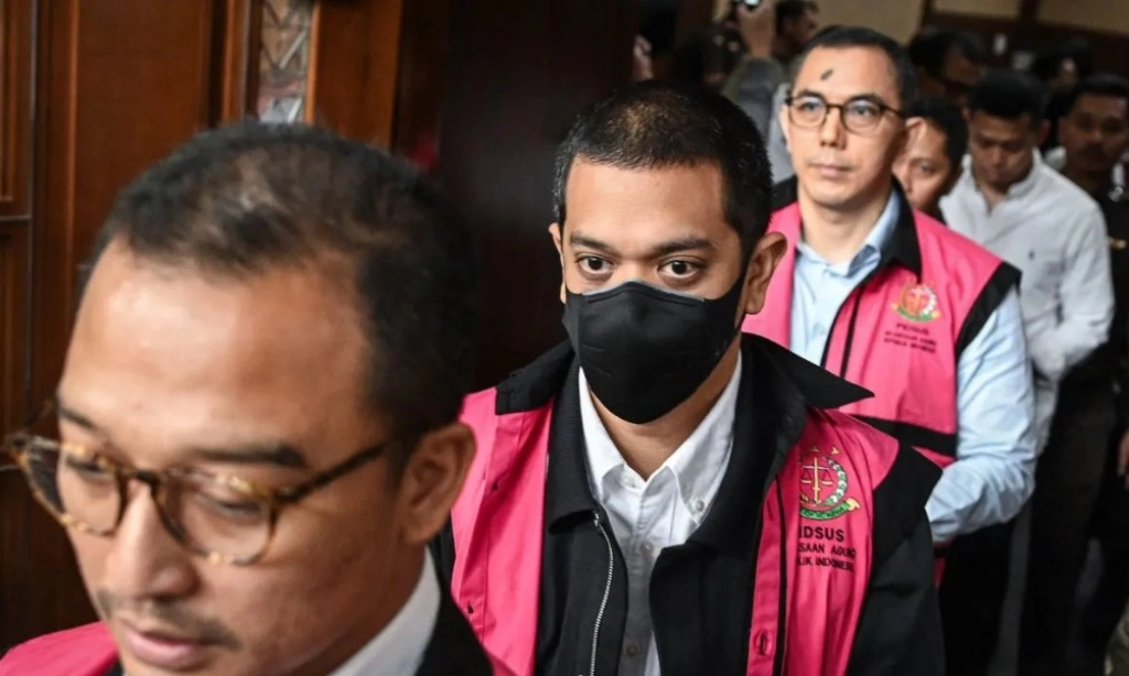 <p>Hakim Tipikor Kabulkan Pemindahan Tahahan Anak Riza Chalid</p>