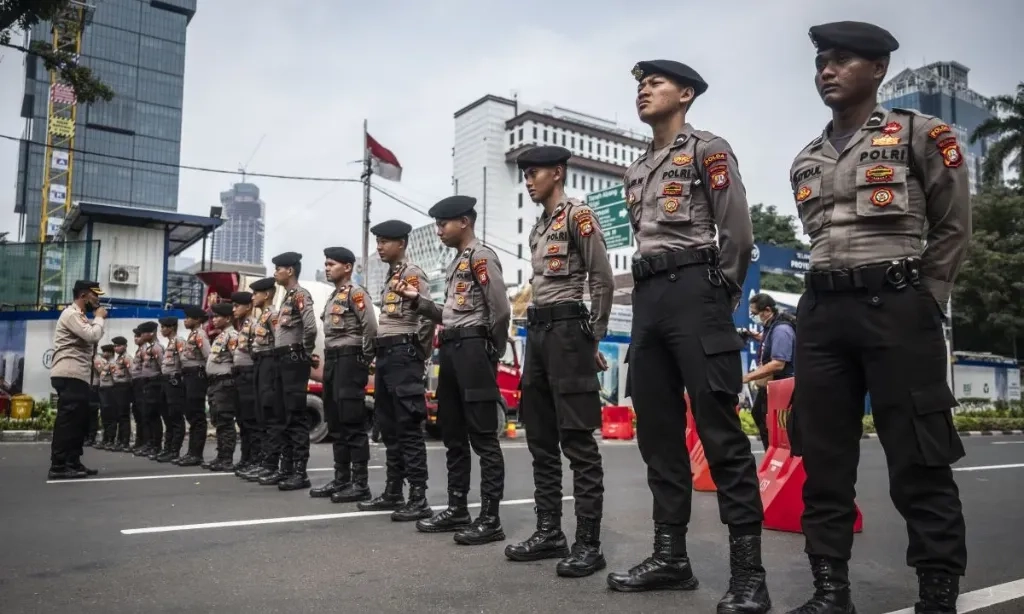 <p>Tim Reformasi Polri Sebut Ada 130 Masalah di Internal</p>