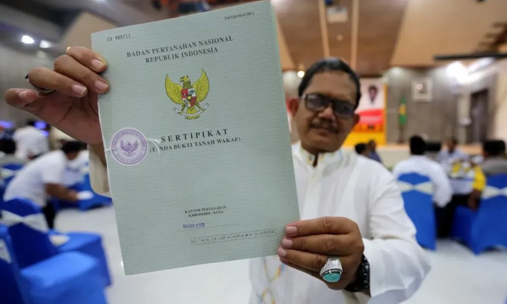 <p>Menteri ATR Ingatkan Pentingnya Urus Sertifikat Tanah Wakaf</p>