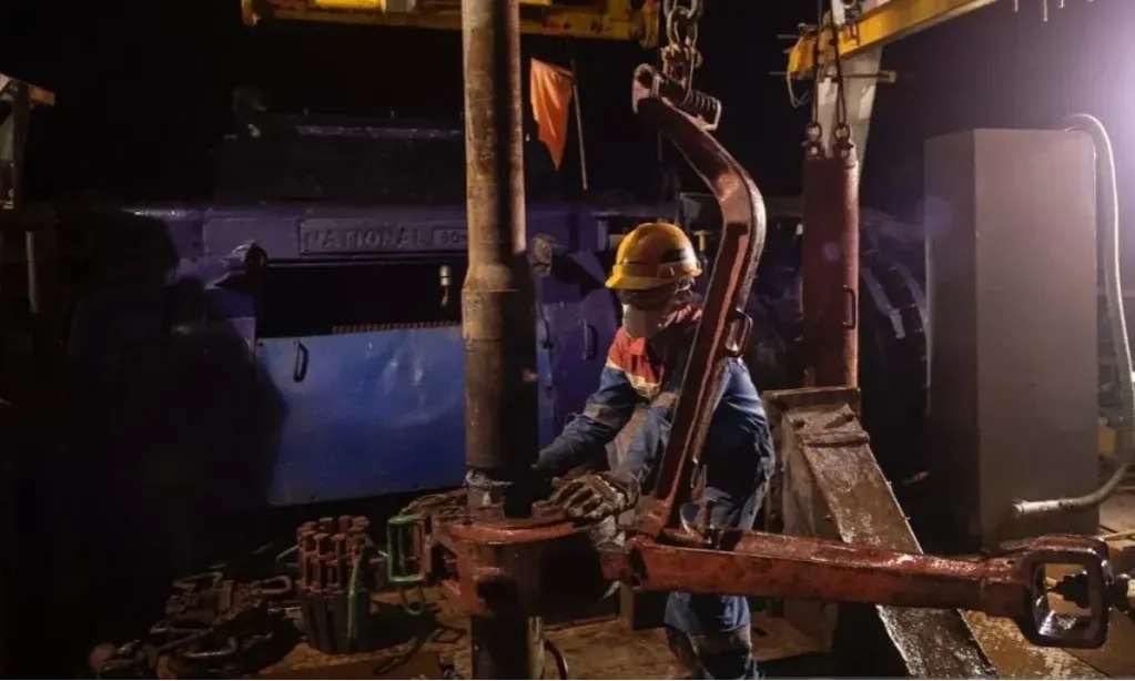 <p id="isPasted">Menteri ESDM Beberkan Jurus Capai Target <em>Lifting</em> Minyak</p>