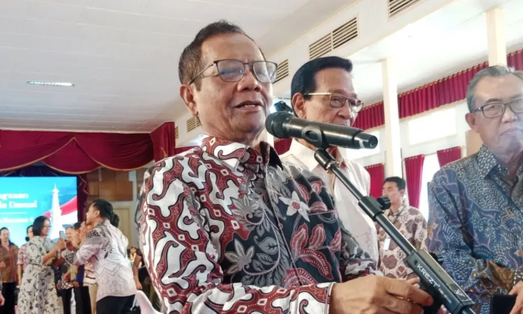 <p>Mahfud MD Nilai Soeharto Memenuhi Syarat Gelar Pahlawan Nasional</p>