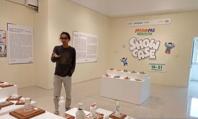 <p id="isPasted">&quot;Art Fun for Children&quot; Mendekatkan Seni Patung Dengan Anak-Anak</p>