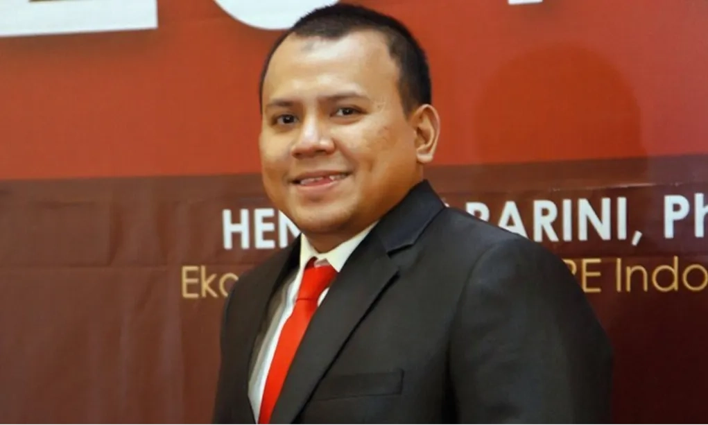 <p id="isPasted">Ekonom Ingatkan Risiko Pemberian Pinjaman Ke Pemda Dari APBN</p>