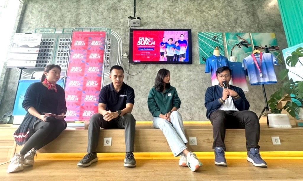 <p id="isPasted">Run With The Bunch 2025, Berlari Demi Kesetaraan Pendidikan</p>