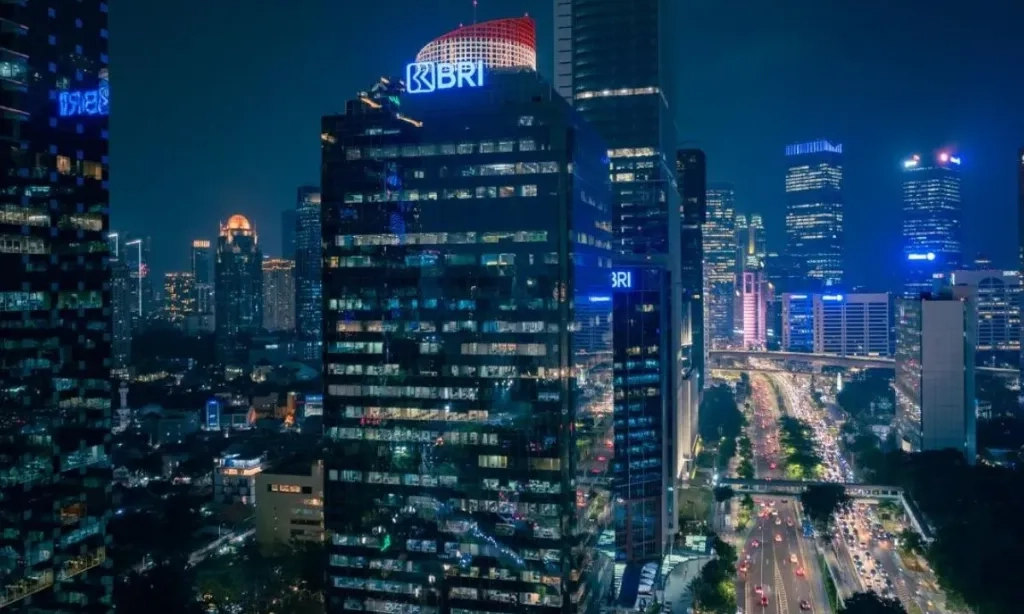 <p dir="ltr" id="isPasted">BRI Patok Target Kredit Tumbuh Capai 9% Hingga Akhir 2025</p>