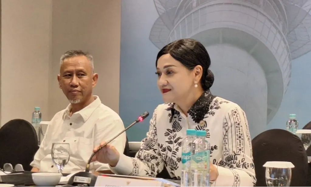 <p id="isPasted">Tembus 311.597 Laporan, RI Juara Laporan <em>Scam</em> Keuangan</p>