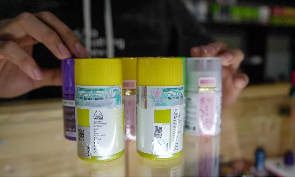 <p id="isPasted">Rokok Konvensional Ataupun Elektronik Sama-sama Tingkatkan Risiko <em>Stroke</em></p>