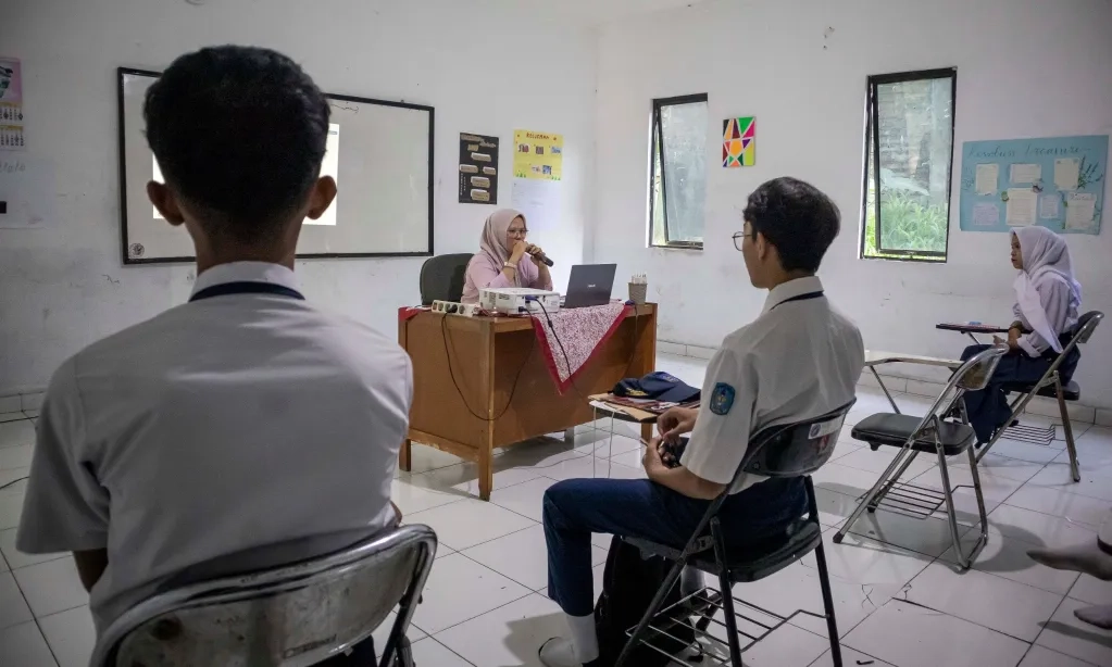 <p>Sejahterakan Guru Kunci Cetak Generasi Hebat</p>