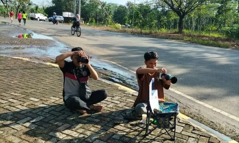 <p>Fotografer Jalanan Wajib Hormati Privasi</p>