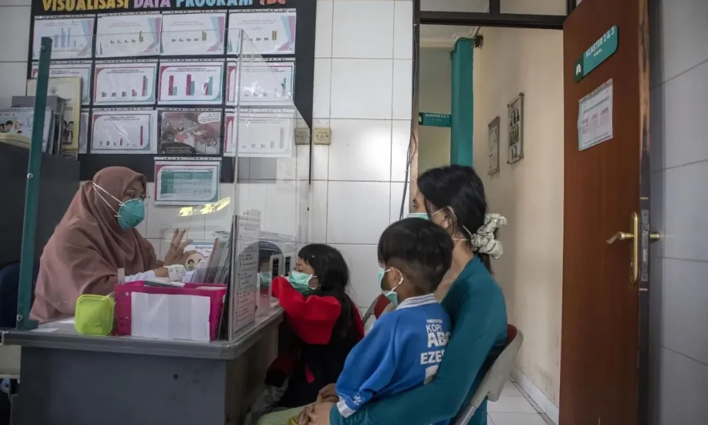 <p id="isPasted">Vaksin TBC, Antara Ketakutan dan Harapan</p>