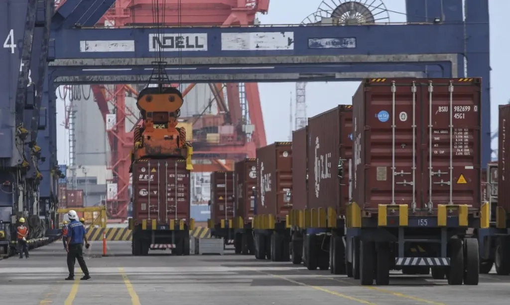 <p>Surplus Dagang Sampai September US$33,48 M, AS-India Donatur Utama</p>