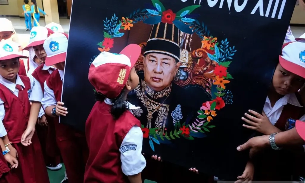 <p>Mengenang Pakubuwono XIII, Sosok Penjaga Budaya Jawa</p>