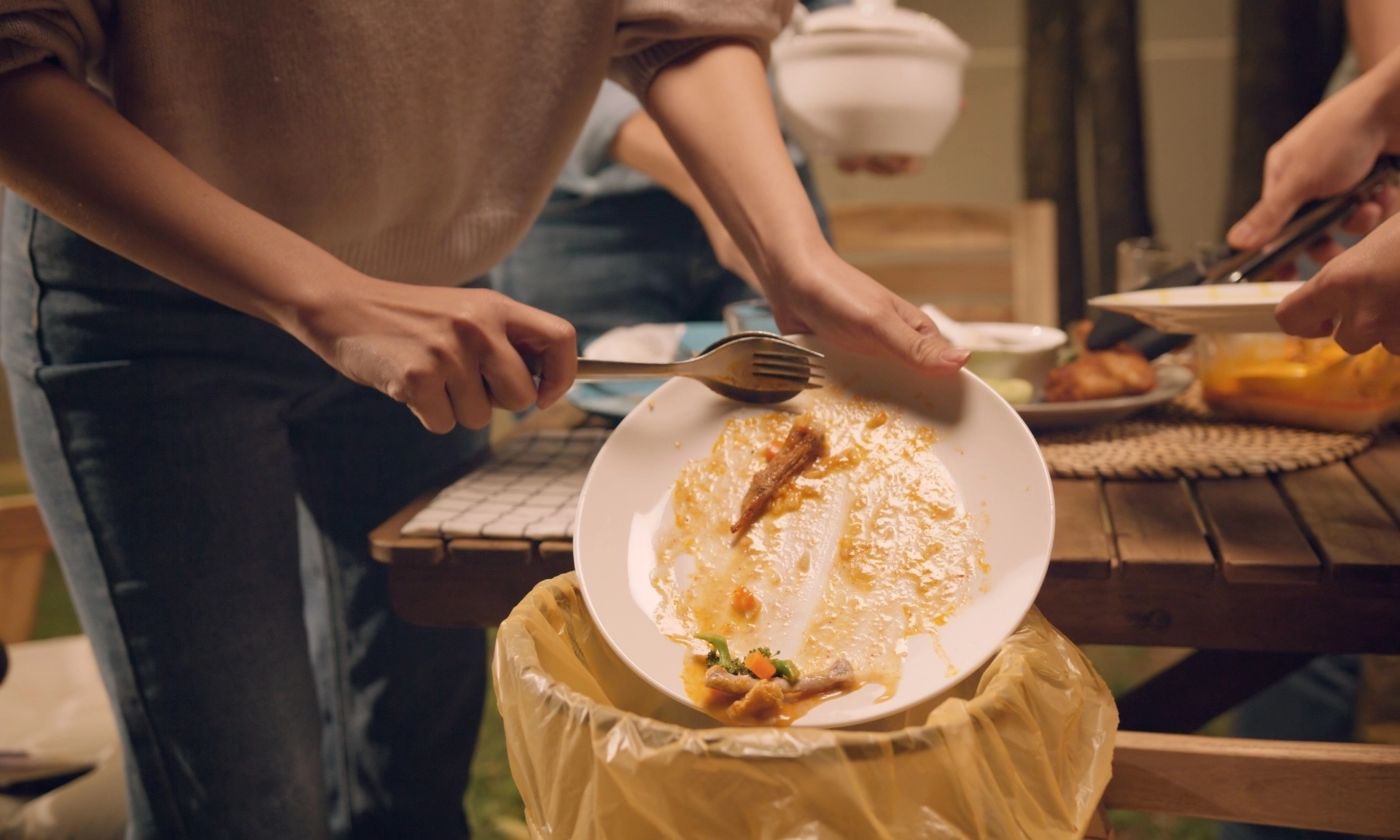 <p><em>Food Waste Management</em>, Siapkah Kamu Berkontribusi?</p>