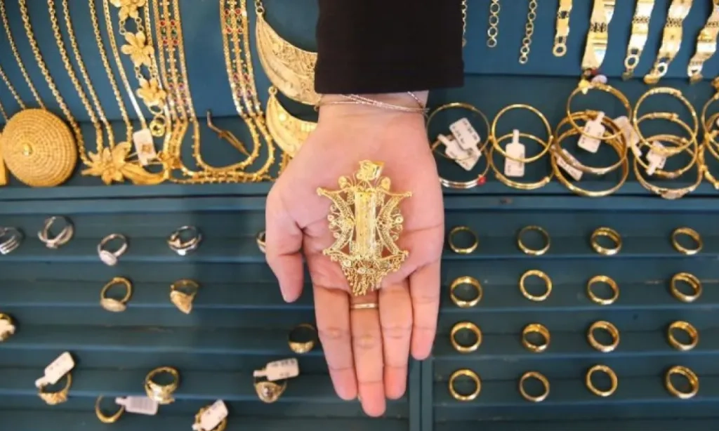 <p>Inflasi Oktober 0,28%, Emas Perhiasan dan Cabai Merah Pemicunya</p>