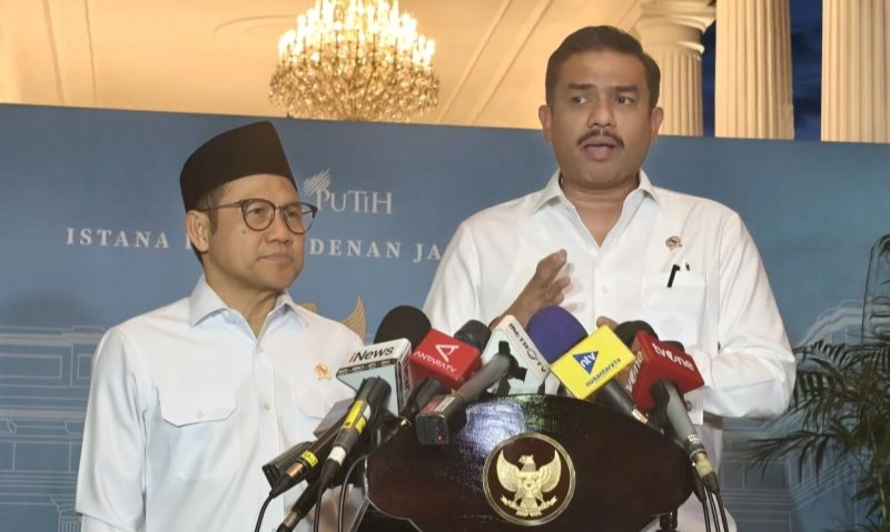 <p>Larang Bisnis Thrifting, Prabowo Dukung UMKM Beralih Ke Produk Lokal</p>