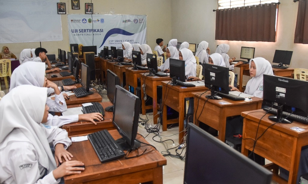 <p>Memahami 3 Jenis Sanksi Pelanggaran TKA</p>