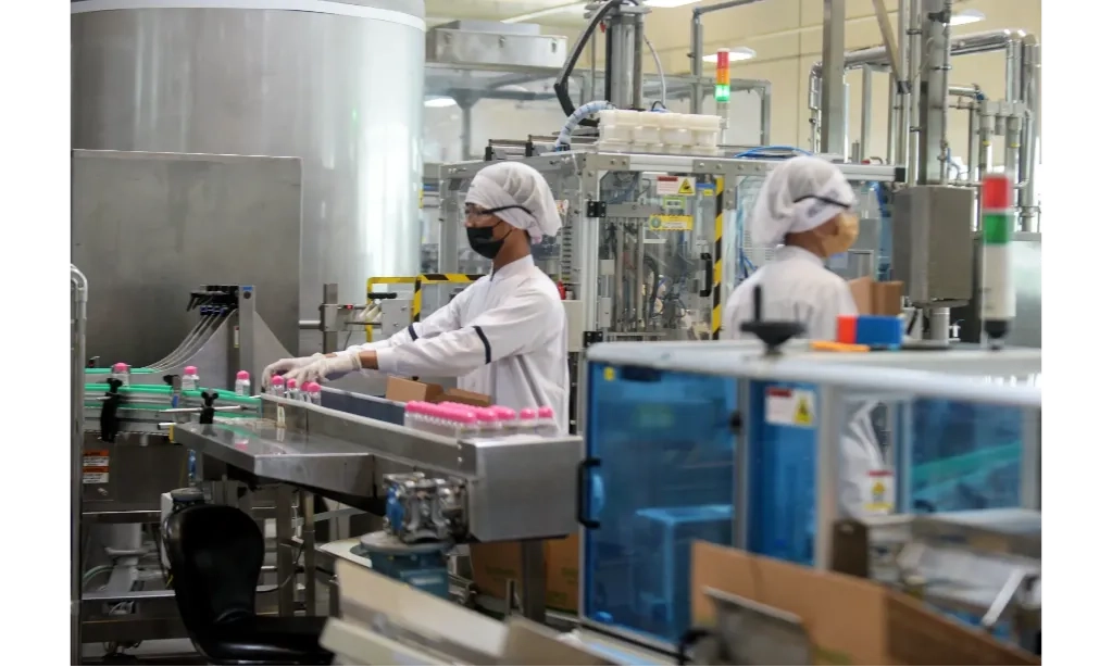 <p>Industri Kosmetik RI US$9,2 M! Menperin Dorong Sertifikasi Halal 2026</p>