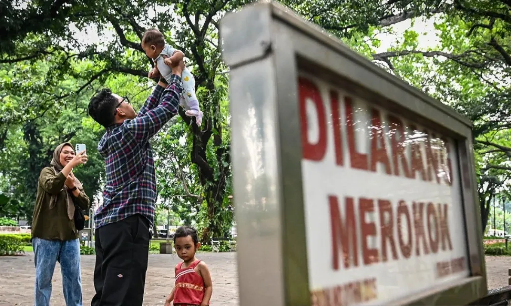 <p>Ranperda KTR Bukan Melarang Warga Merokok</p>