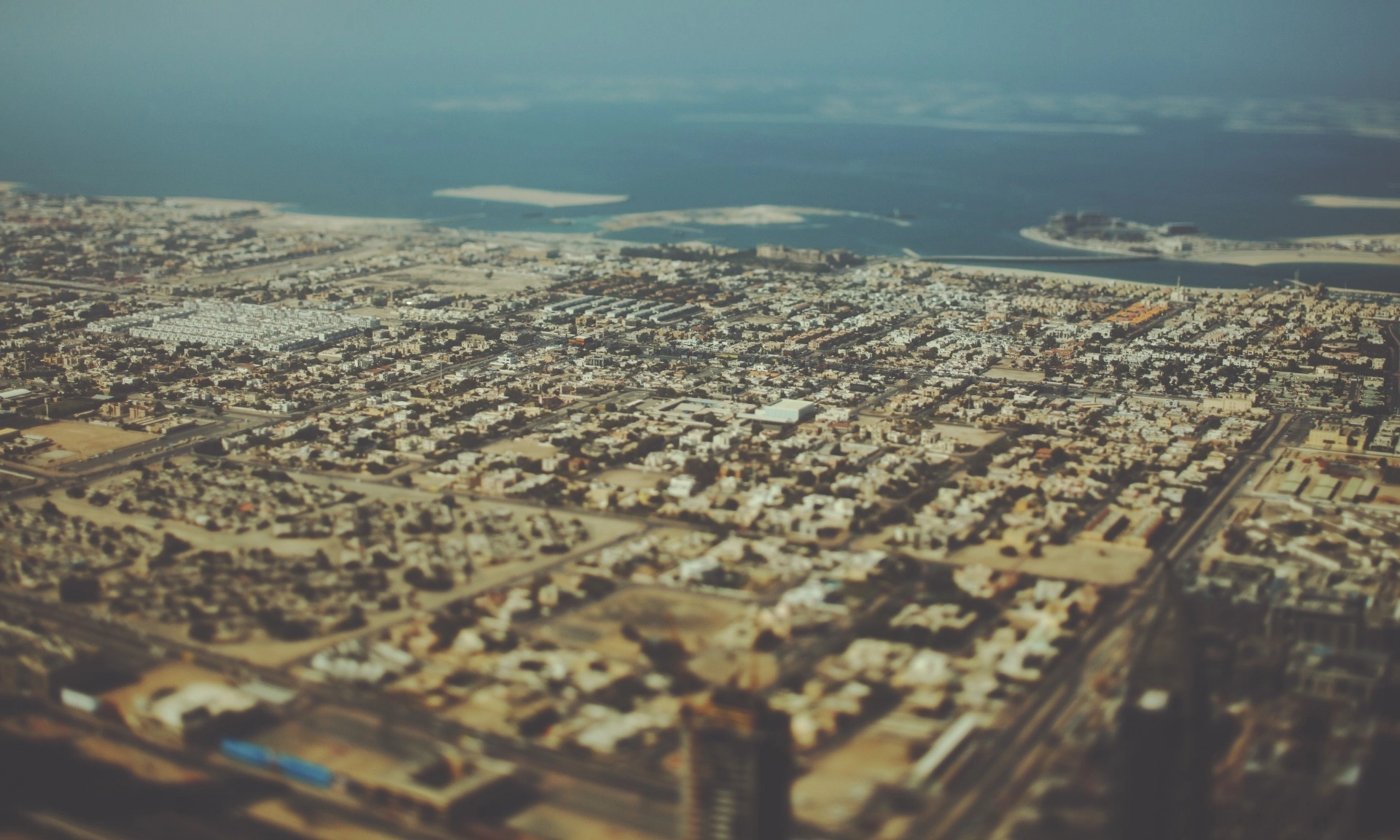 <p><em>Urban Heat Island</em> di Indonesia: Antara Pembangunan Dan Krisis Lingkungan Di Perkotaan</p>