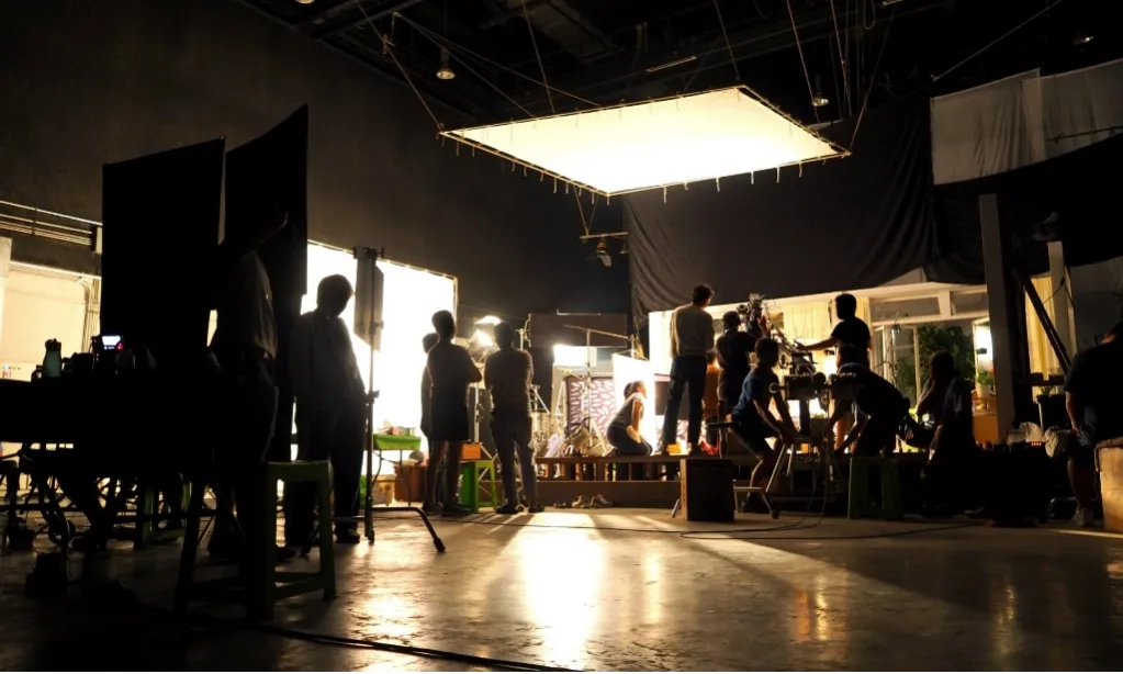 <p>Jadikan Film Indonesia Sebagai Promosi Wisata</p>