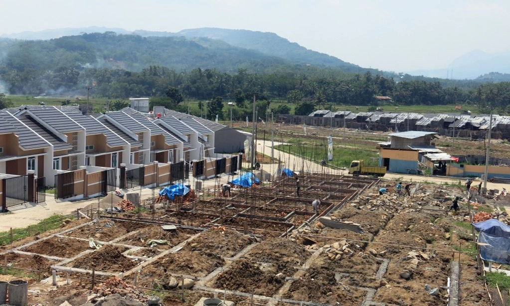 <p id="isPasted">Realisasi FLPP Capai 219.111 Rumah Per 7 November, Naik 18,6%</p>