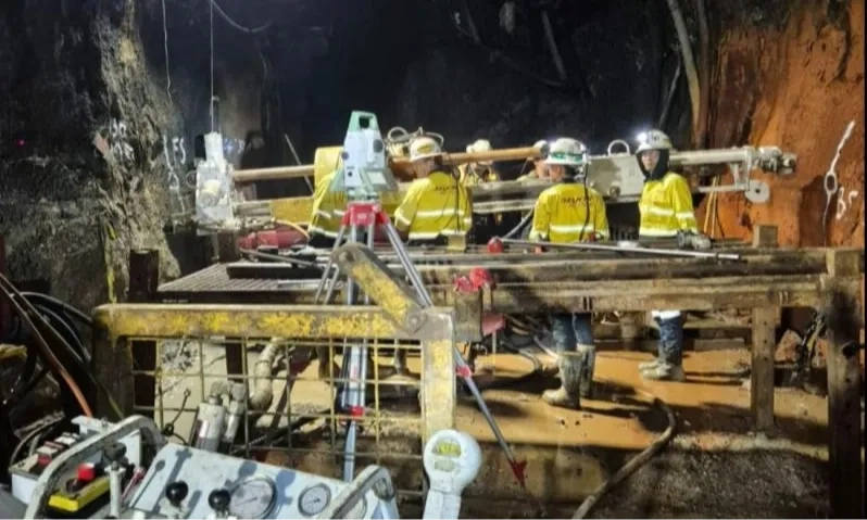 <p id="isPasted">Bahlil Buka Peluang Tambang Bawah Tanah PTFI Tak Terdampak Longsor Kembali Beroperasi</p>