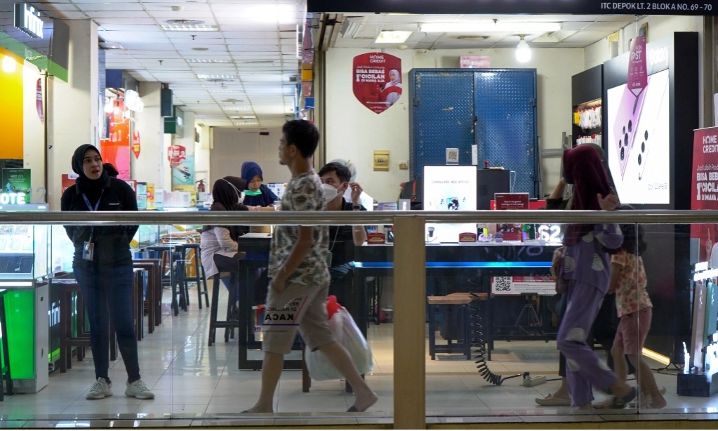 <p id="isPasted">Survei BI: Konsumen Makin Optimistis, IKK Sentuh 121,2 di Oktober 2025</p>