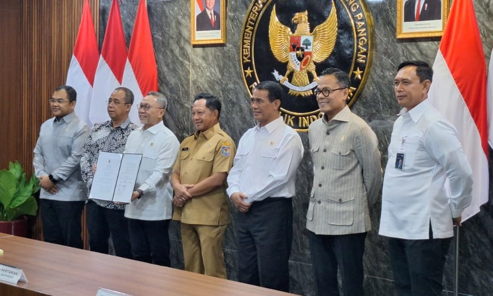 <div dir="auto" id="isPasted">Soal Utang Rp116 T, Danantara Siap Tanggung Operasional Whoosh</div>