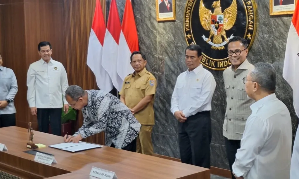 <p>Lewat SKB, Pemerintah Resmi Bangun 100 Gudang Baru Bulog</p>