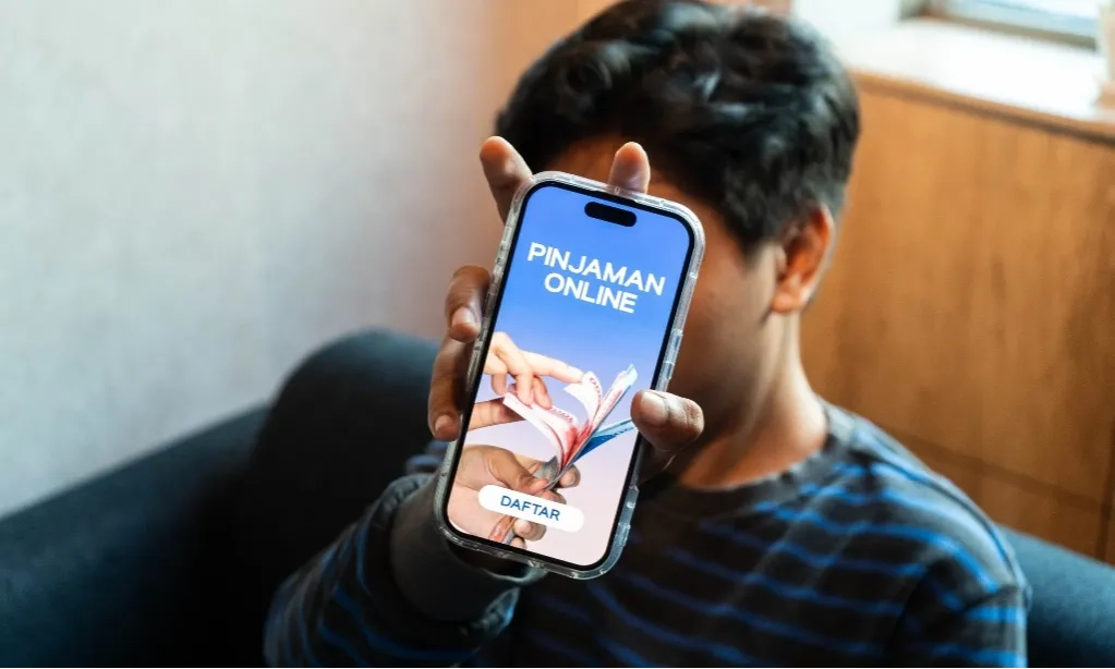 <p id="isPasted">OJK Cabut Izin Usaha PT Crowde Membangun Bangsa</p>