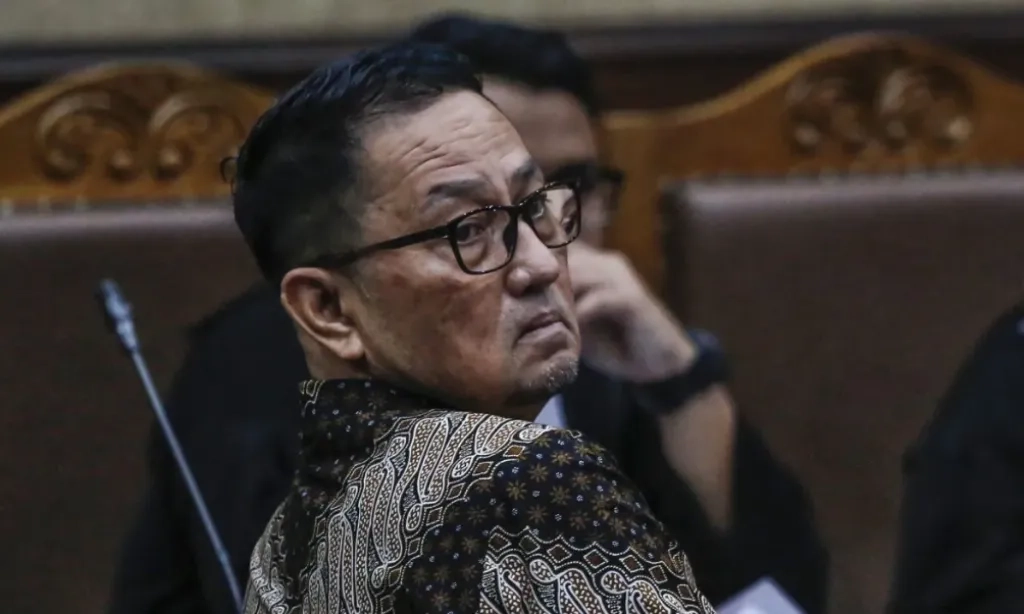 <p>Mantan Dirjen Kominfo Didakwa Rugikan Negara Dalam Proyek PDNS</p>