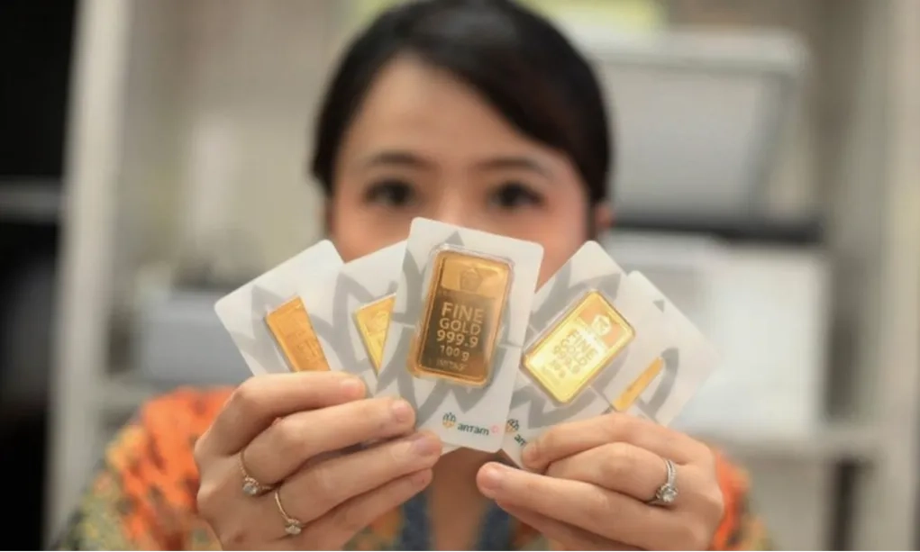 <p id="isPasted">Emas Menguat, Didukung Pelemahan Data Pekerjaan AS</p>