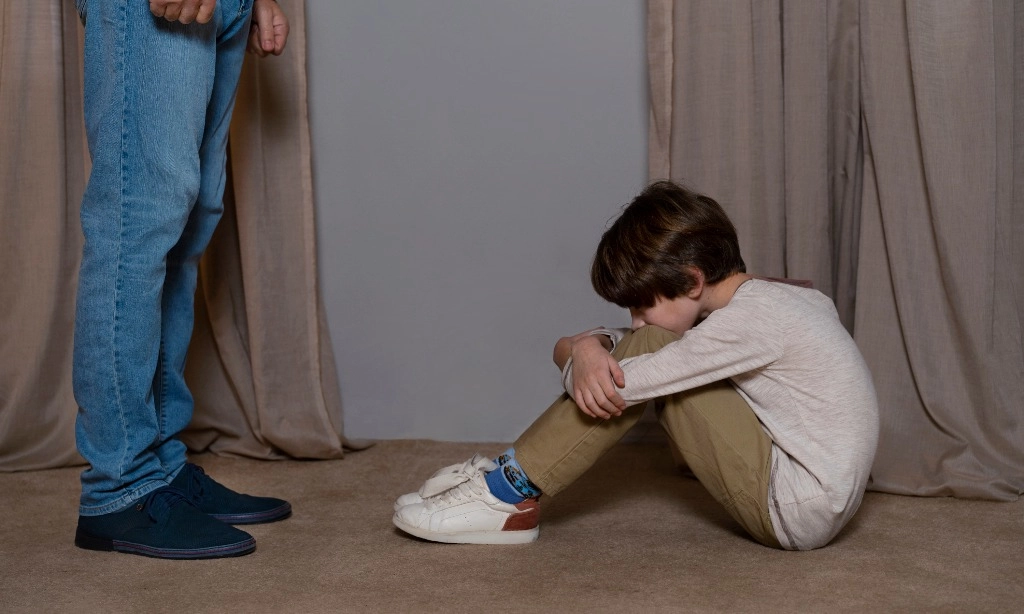 <p>Perilaku Kekerasan Pada Anak<em>&nbsp;</em>Sering Kali Bermula Dari Rumah</p>